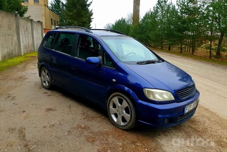 Opel Zafira OPC A [restyling]