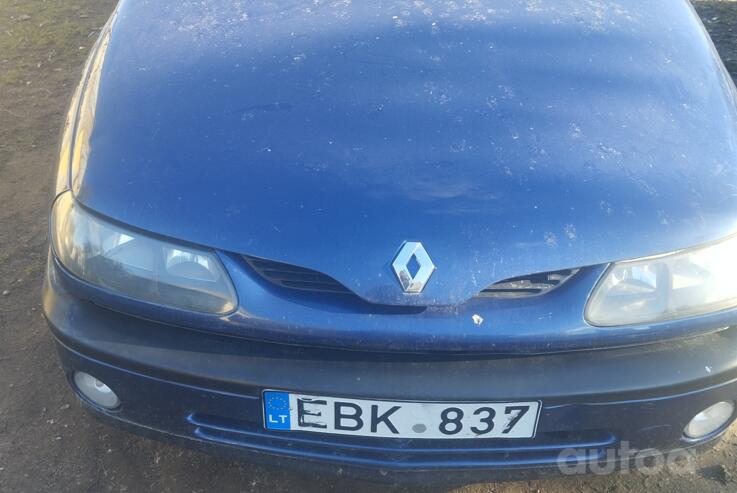 Renault Laguna 2 generation Liftback