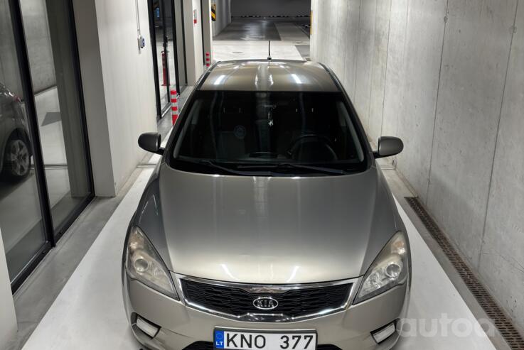 Kia Cee'd 1 generation [restyling] Hatchback 5-doors