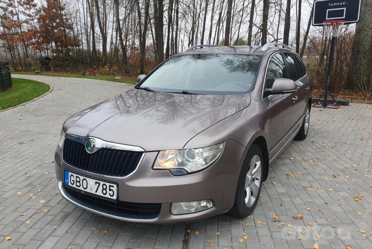 Skoda Superb 2 generation Combi wagon