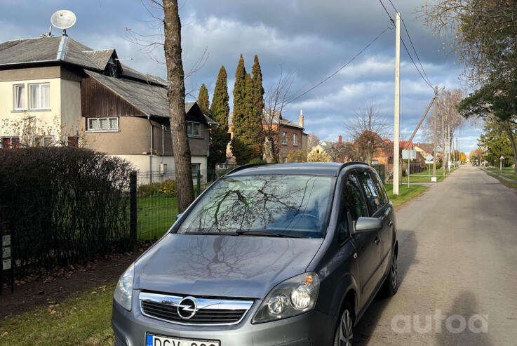 Opel Zafira B Minivan 5-doors