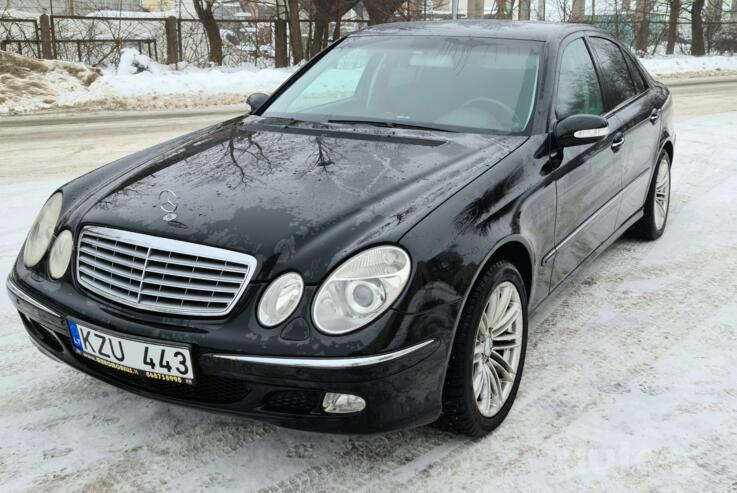 Mercedes-Benz E-Class W211 Sedan