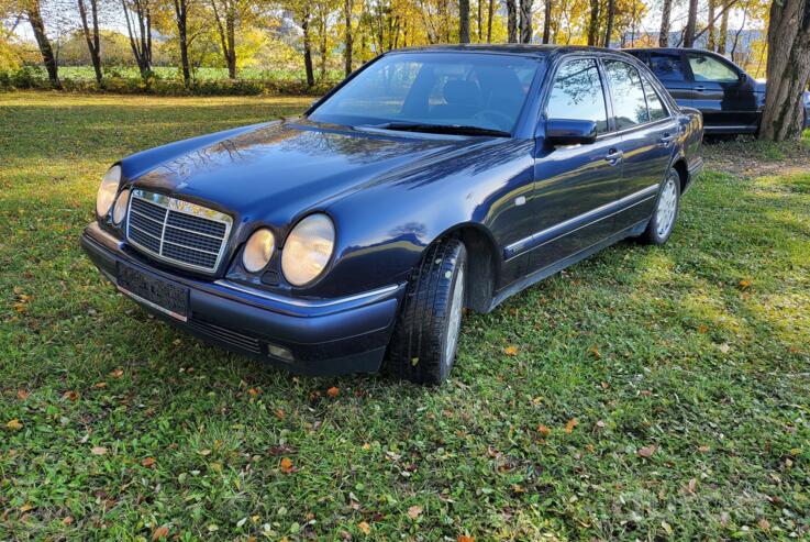 Mercedes-Benz E-Class W210/S210 Sedan 4-doors