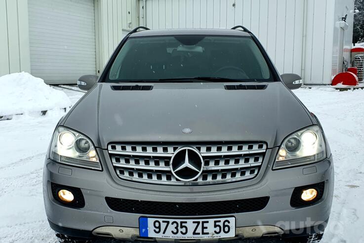 Mercedes-Benz M-Class W164 Crossover 5-doors