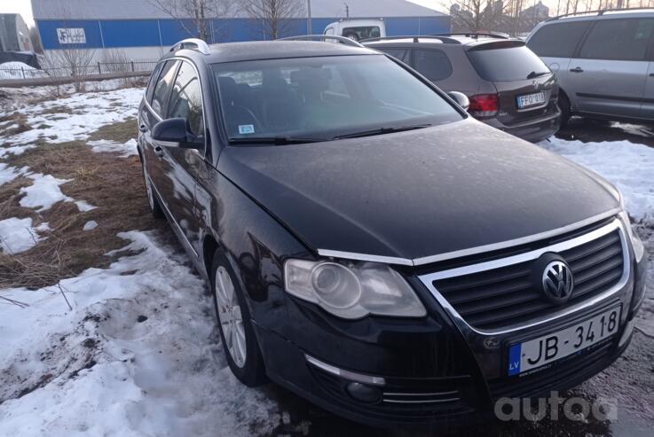 Volkswagen Passat B6 wagon 5-doors