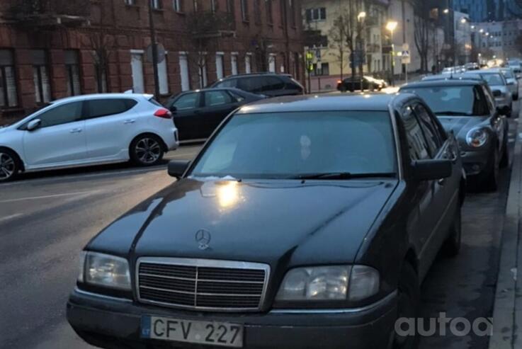 Mercedes-Benz C-Class W202/S202 Sedan