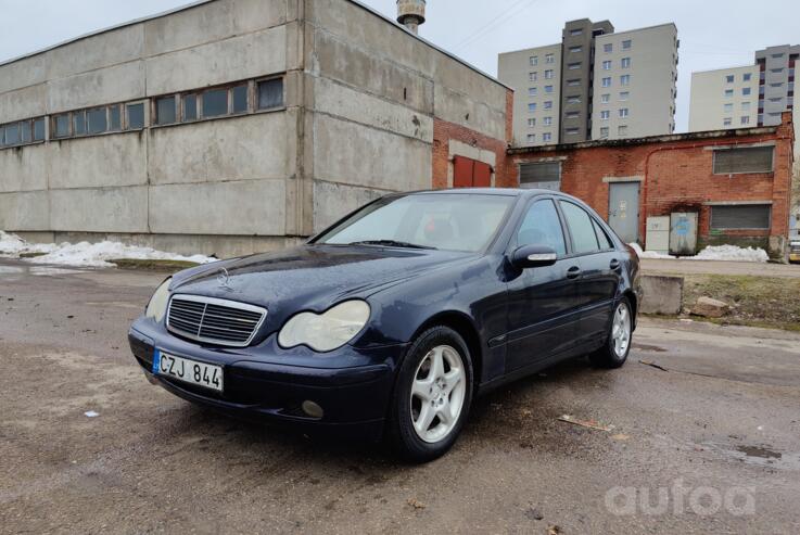 Mercedes-Benz C-Class W203/S203/CL203 Sedan