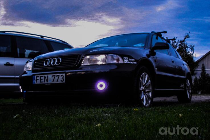 Audi A4 B5 Avant wagon 5-doors