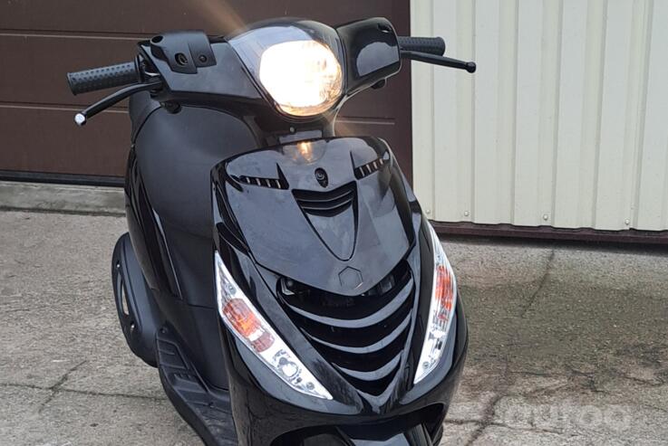 Piaggio Zip 50