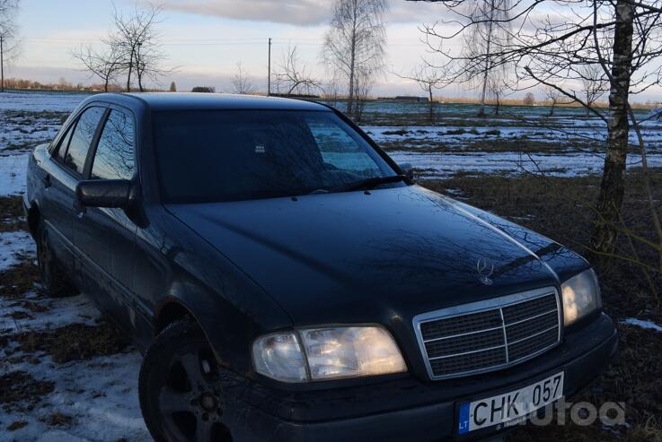 Mercedes-Benz C-Class W202/S202 Sedan