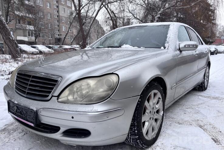 Mercedes-Benz S-Class W220 [restyling] Sedan 4-doors