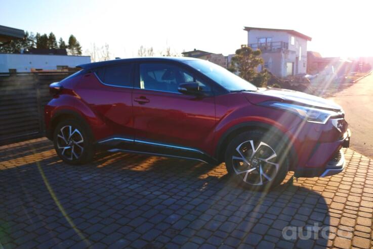 Toyota C-HR 1 generation Crossover