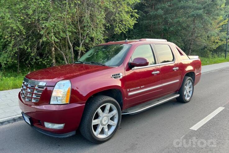 Cadillac Escalade 3 generation SUV