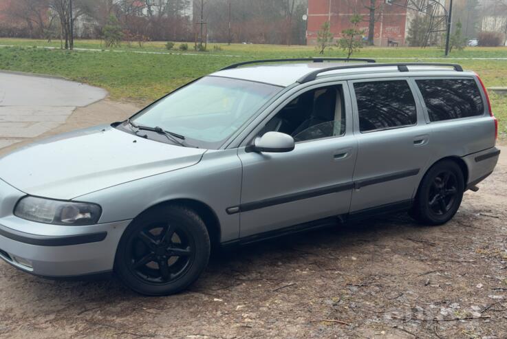 Volvo V70 1 generation wagon