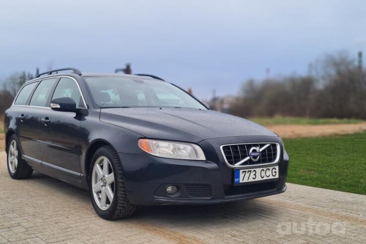 Volvo V70 3 generation wagon