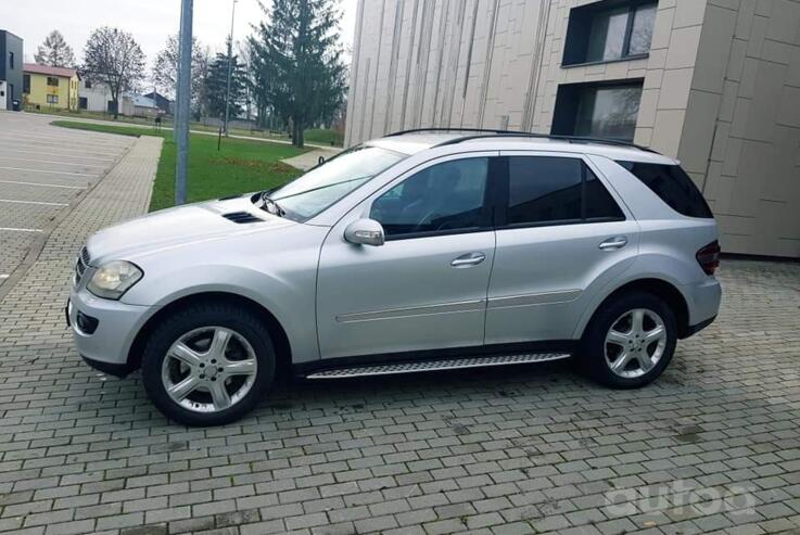 Mercedes-Benz M-Class W164 Crossover 5-doors