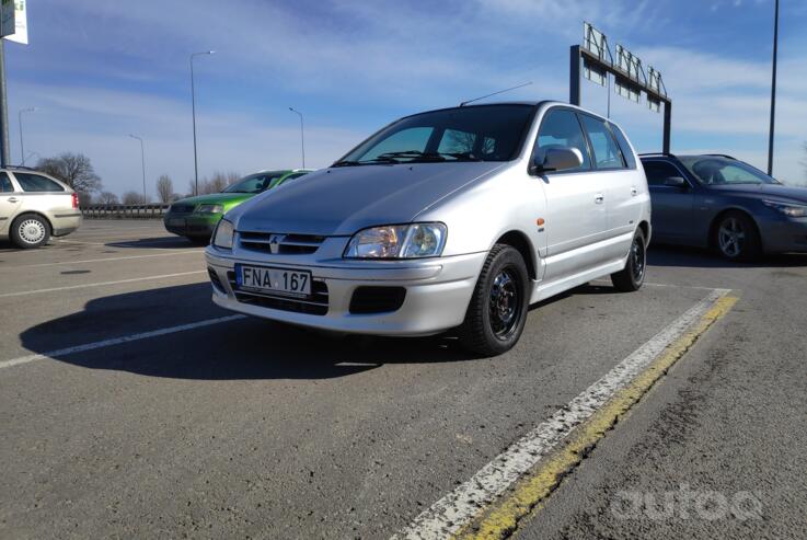 Mitsubishi Space Star 1 generation Minivan