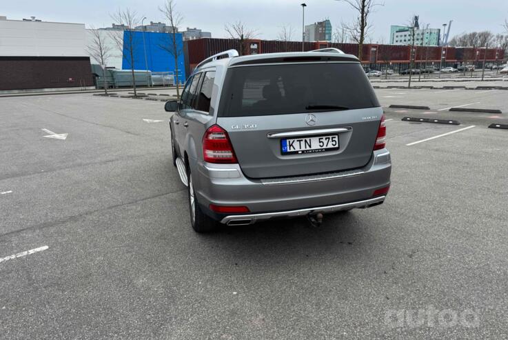 Mercedes-Benz GL-Class