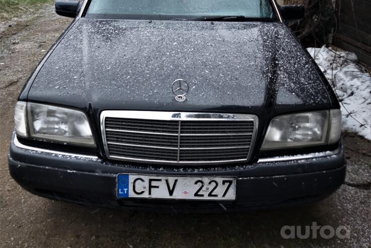 Mercedes-Benz C-Class W202/S202 Sedan