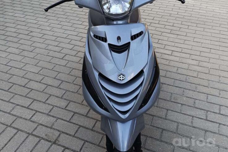 Piaggio Zip 50