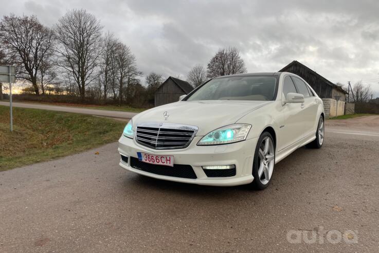 Mercedes-Benz S-Class W221 Sedan Long