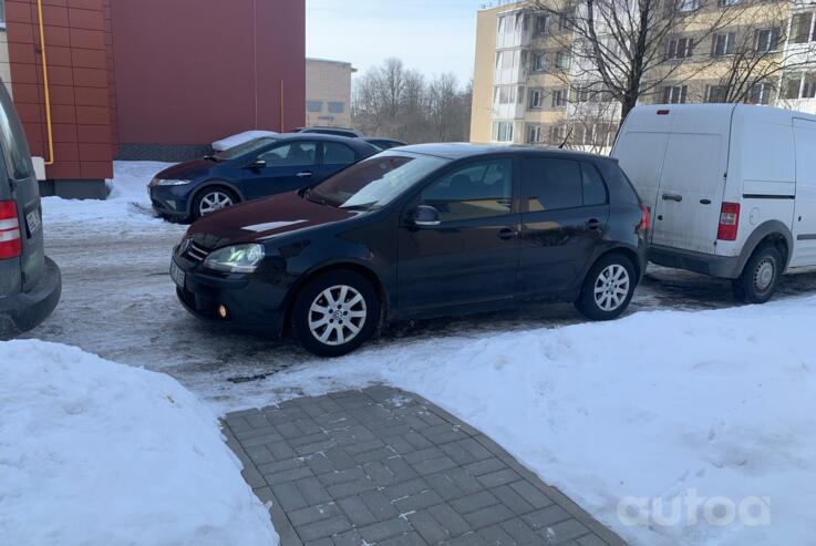 Volkswagen Golf 5 generation Hatchback 5-doors