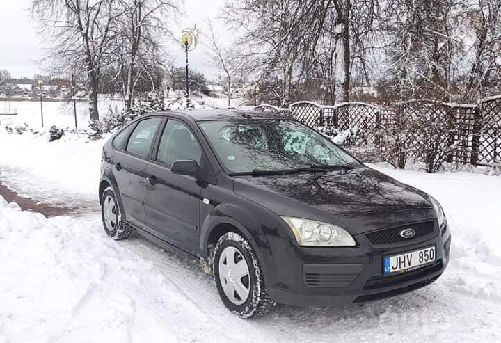 Ford Focus 2 generation Hatchback 5-doors
