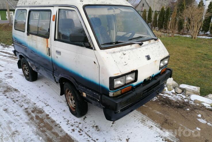 Subaru Libero E12) Minivan
