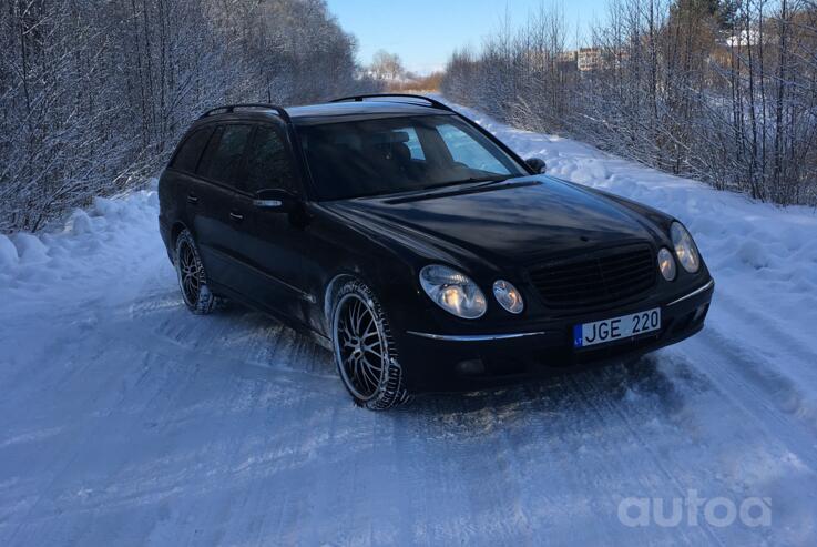 Mercedes-Benz E-Class W211/S211 wagon 5-doors