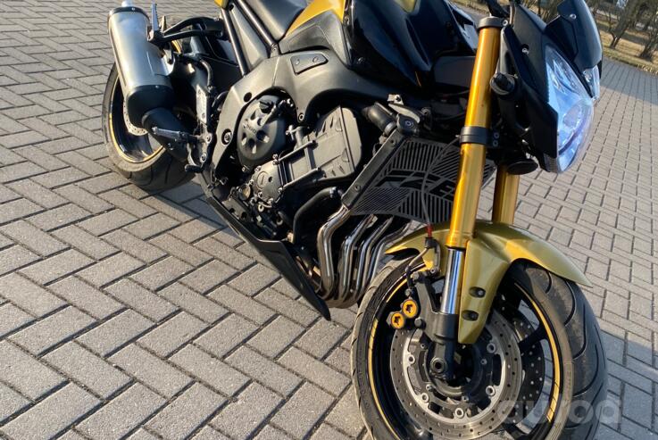 Yamaha FZ