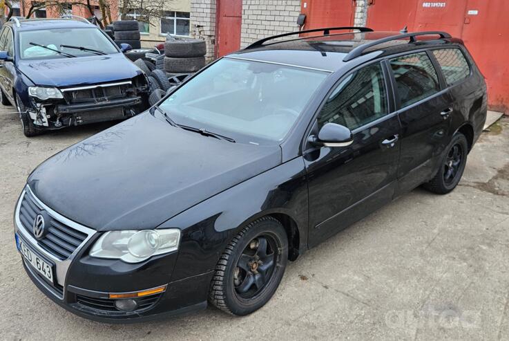 Volkswagen Passat B6 wagon 5-doors