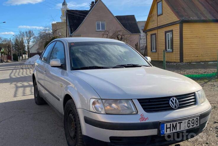 Volkswagen Passat B5 Sedan 4-doors