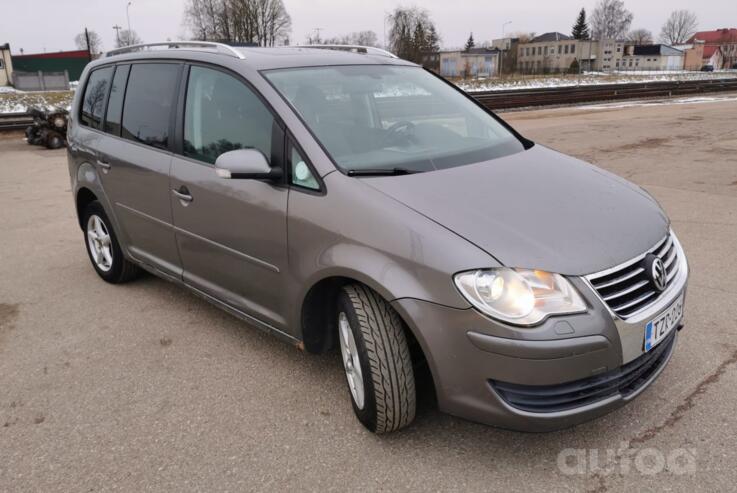 Volkswagen Touran 1 generation [restyling] Minivan 5-doors