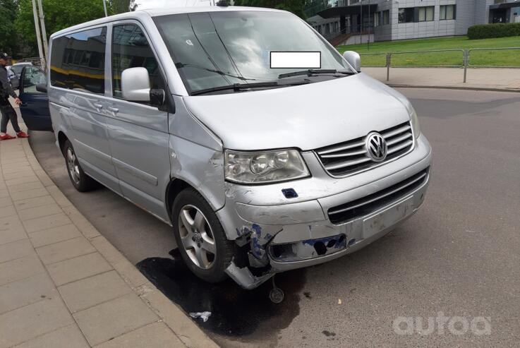 Volkswagen Multivan T5 Minivan