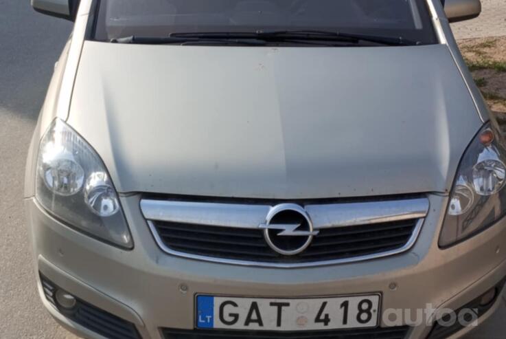 Opel Zafira B Minivan 5-doors