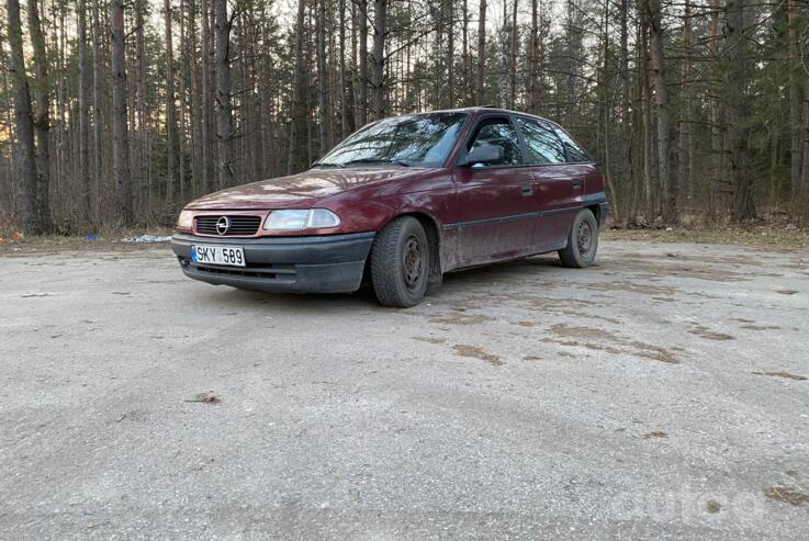 Opel Astra F [restyling] Hatchback 5-doors