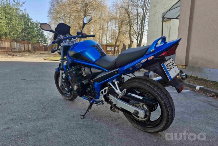 Suzuki GSF600S