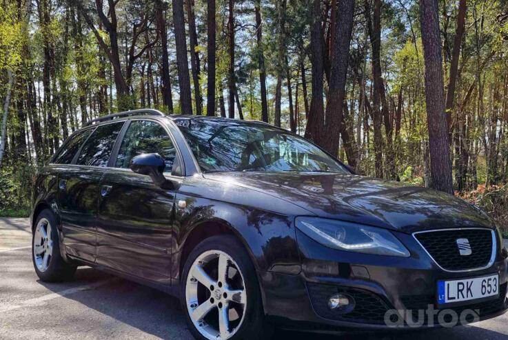 SEAT Exeo
