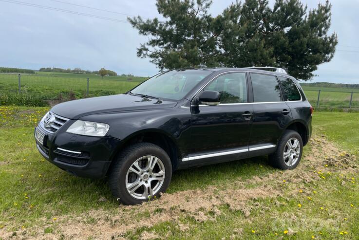 Volkswagen Touareg 1 generation Crossover