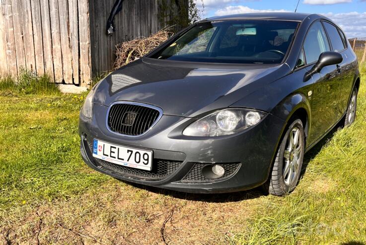 SEAT Leon 2 generation [restyling] Hatchback