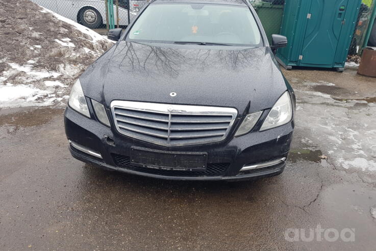 Mercedes-Benz E-Class E 220 wagon