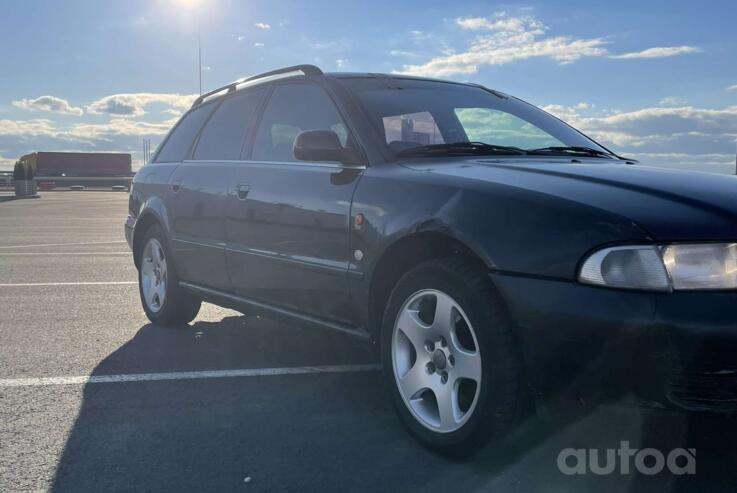 Audi A4 B5 Avant wagon 5-doors