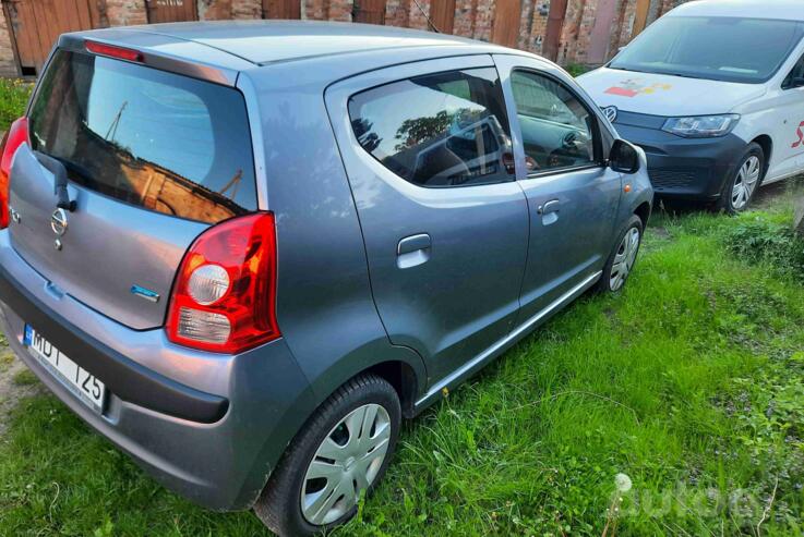 Nissan Pixo