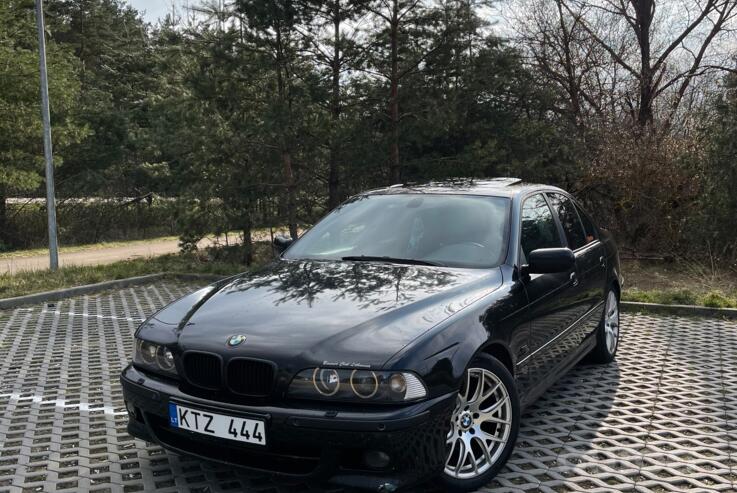 BMW 5 Series E39 Sedan 4-doors