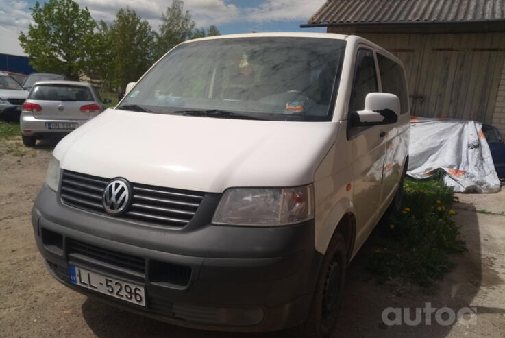 Volkswagen Transporter T5 Minivan 4-doors