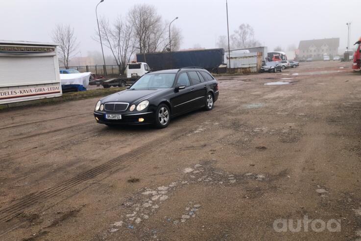 Mercedes-Benz E-Class W211 Sedan