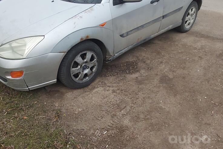 Ford Focus 1 generation Hatchback 5-doors
