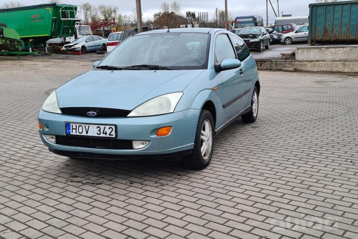 Ford Focus 1 generation Hatchback 3-doors