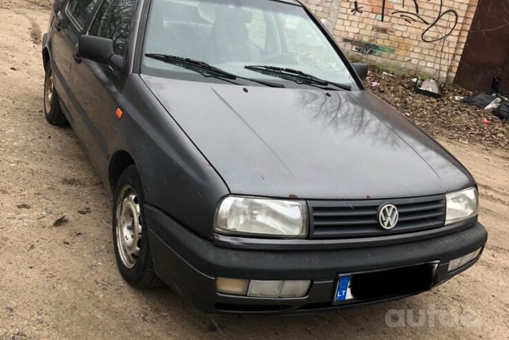 Volkswagen Vento 1 generation Sedan