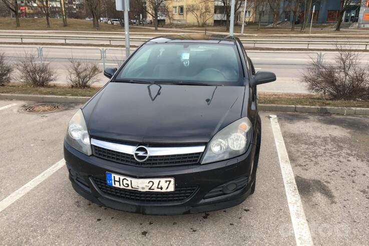 Opel Astra H Hatchback